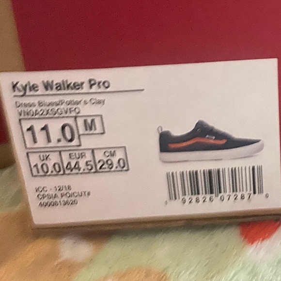 Kyle Walker Pro
Dress Blues/Potters Clay
11.0 mens - Picture 3 of 4